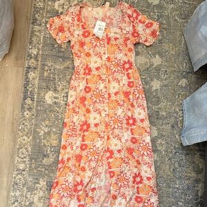 ROXY NWT Floral Button-Down Maxi Dress